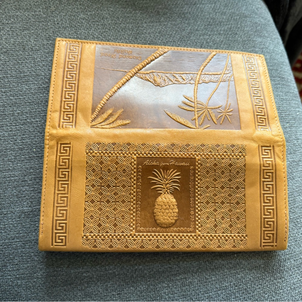 Vintage tooled leather Hawaii wallet